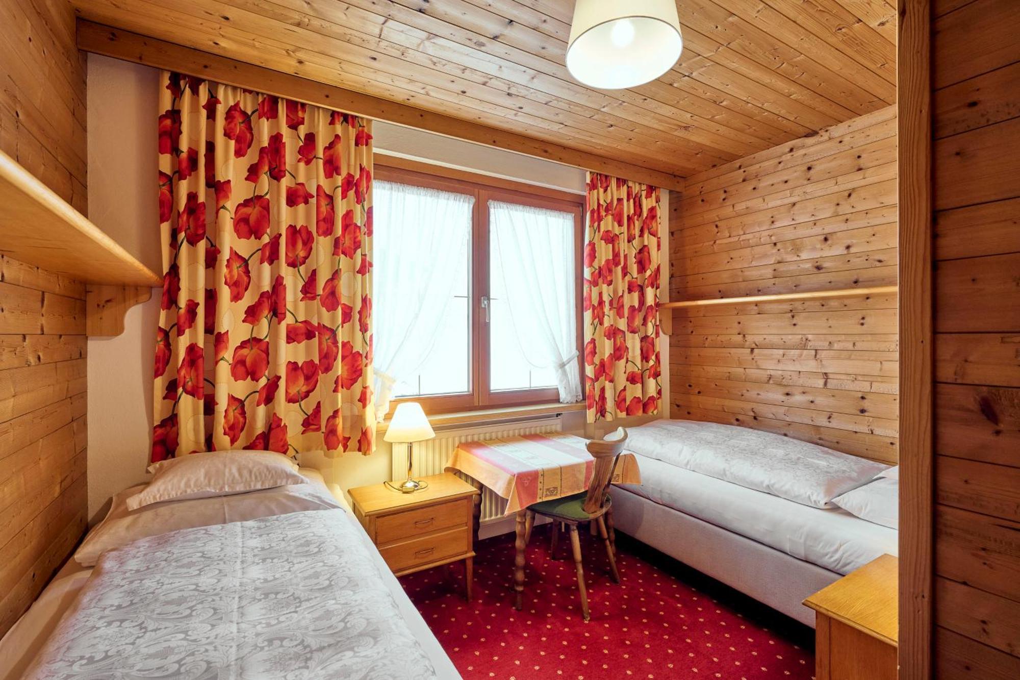 Appartementhaus Holiday レッヒ エクステリア 写真