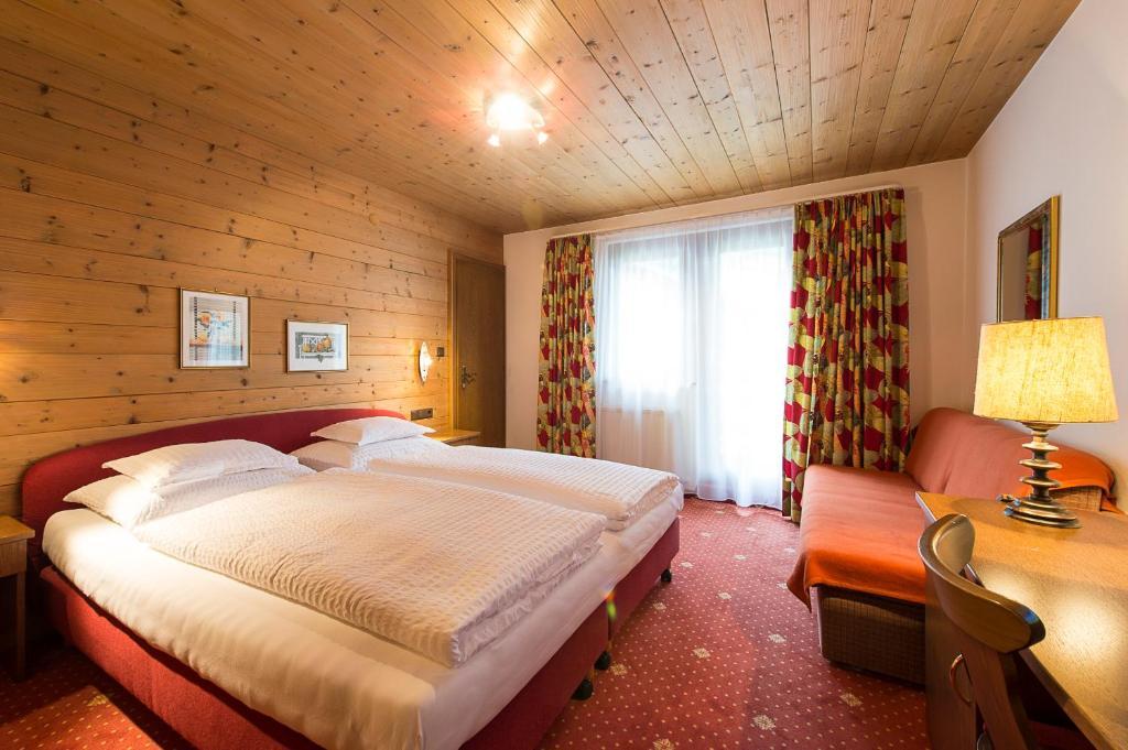 Appartementhaus Holiday レッヒ エクステリア 写真