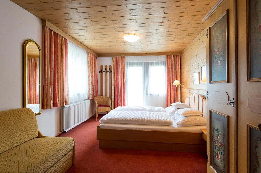 Appartementhaus Holiday レッヒ エクステリア 写真