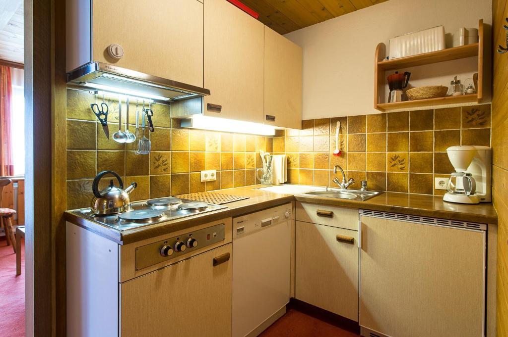 Appartementhaus Holiday レッヒ エクステリア 写真